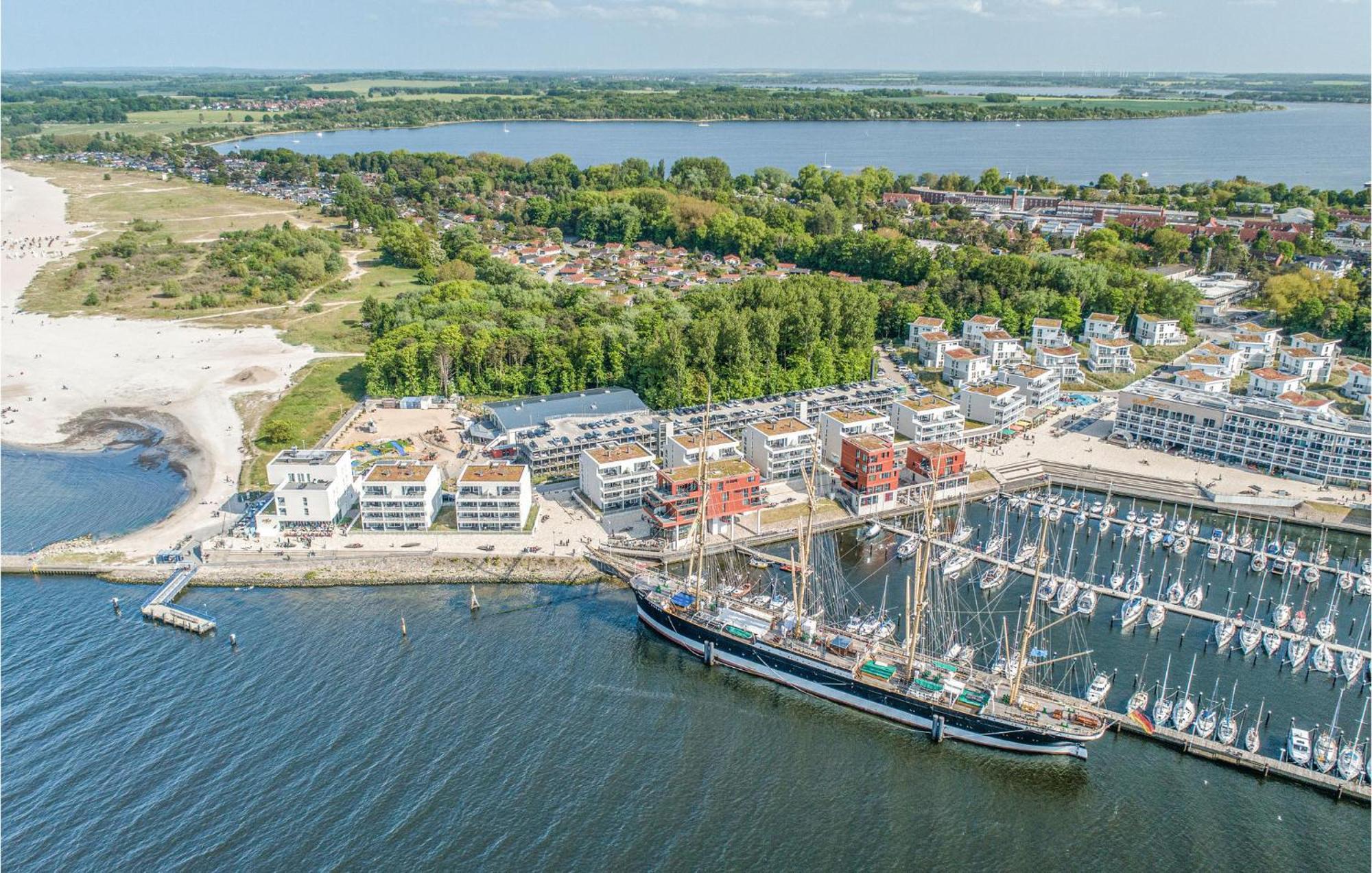 2 Bedroom Awesome Apartment In Luebeck Travemuende Buitenkant foto